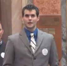 19 Yr Old Tells Iowa Court He Loves His Two Moms