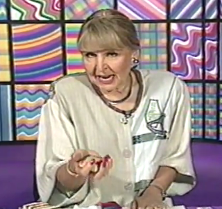 Rainbow Sponge Lady Arts & Craftsgasm!