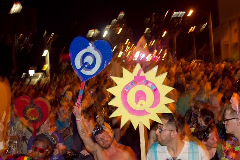 Parada do Orgulho: Símbolo de Protesto LGBT Ou Adulação Corporativa Sem Vergonha?