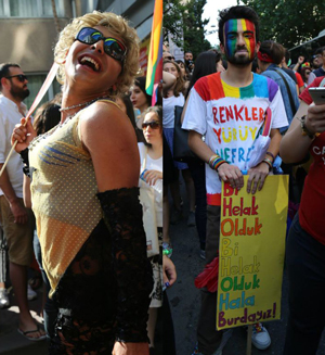 Turkey, LGBT, Pride parade, police attack, protest