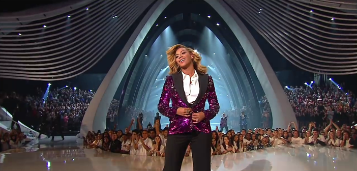 The 10 Most Buzzworthy VMA Performances of All Time