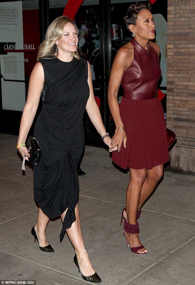 Amber Laign (left) and Robin Roberts