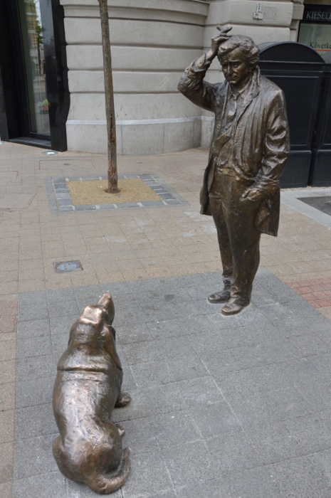 A statue of Columbo in Hungary.