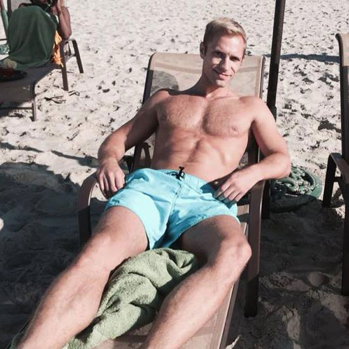Andy Evans, Toronto, gay, kiss-cam, hockey, athletes, jocks, sexy, shirtless. swimsuit