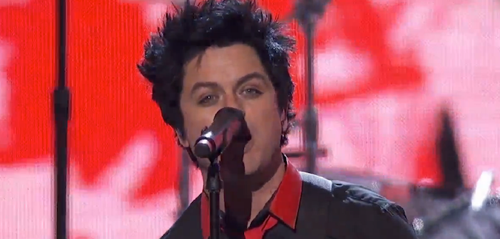 Green Day at AMAs: ‘No Trump! No KKK! No Fascist USA!’ (Video)