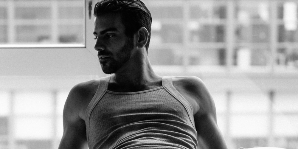 Hot, ‘Sexually Fluid’ Nyle DiMarco Teaches Us How to Sign ‘Resist’