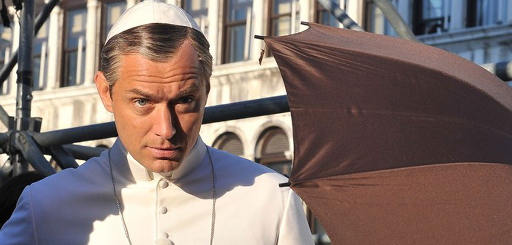 Jude Law Bares His Butt in ‘The Young Pope’ (Photos)