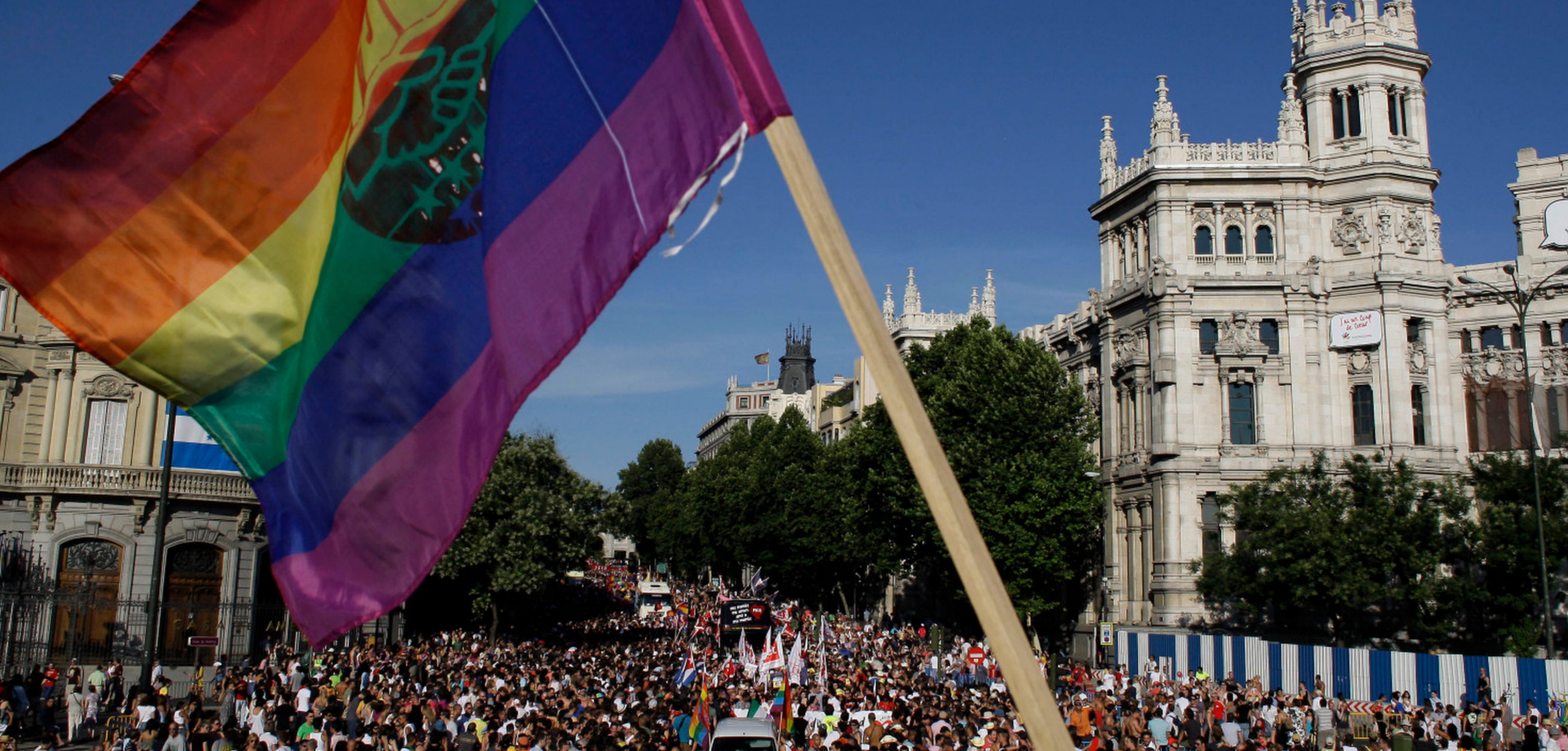 Tour d’Europe: Journée du souvenir, église anglicane, des légionnaires à la World Pride de Madrid ? etc.