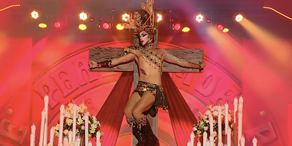 Esta Drag Queen Española te Ganará con Su Blasfemo Performance (Video)