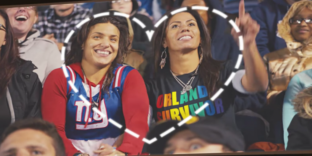This Heartwarming Kiss Cam Video Proves Love Has No Labels (Videos)
