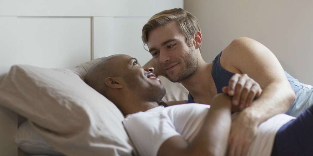 Study Finds Millennials Will Bang You Before a First Date But Not if Your Phone is Busted