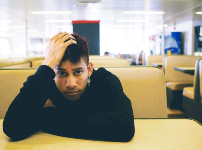 Flash Keiynan Lonsdale bisexual