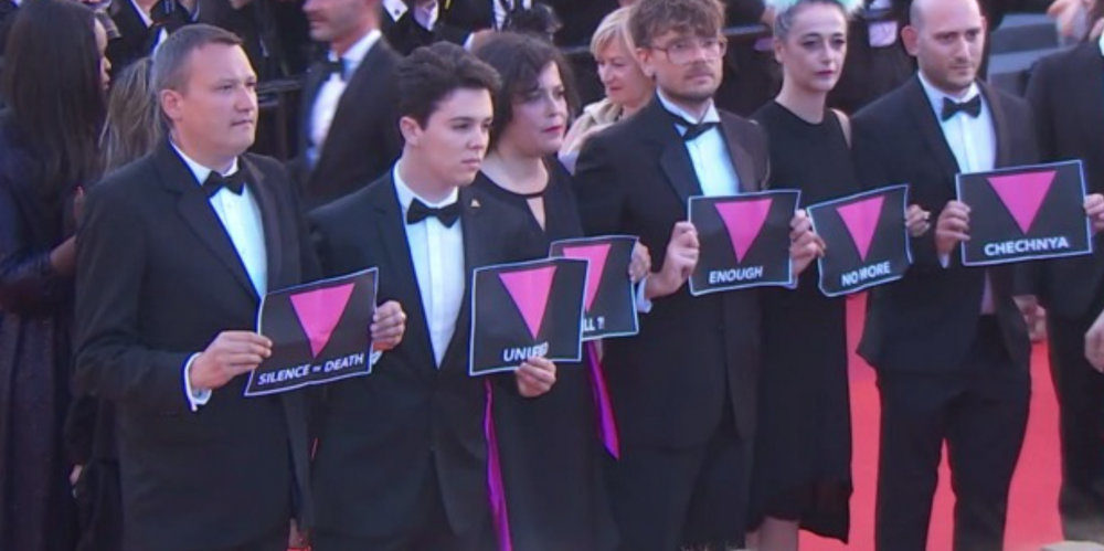 Contre l’homophobie, la montée des marches militante du jury de la Queer Palm à Cannes