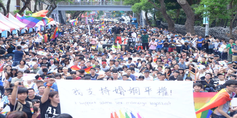 亞洲第一個婚姻平權國家 台灣大法官:「同性婚姻法兩年內必須通過」