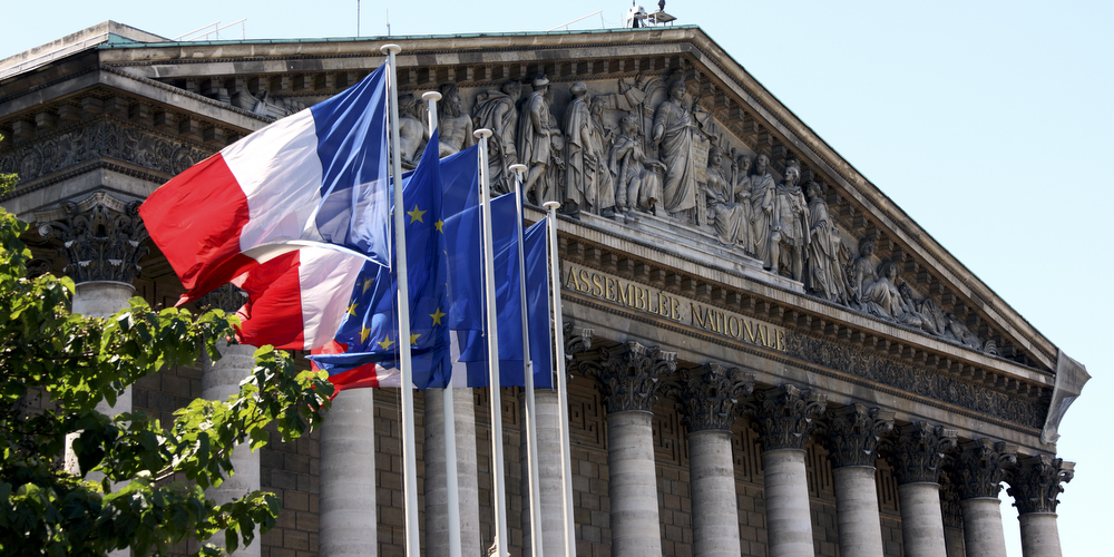 Marche des Fiertés LGBT de Paris: L’Assemblée Nationale sera pavoisée aux couleurs du rainbow flag