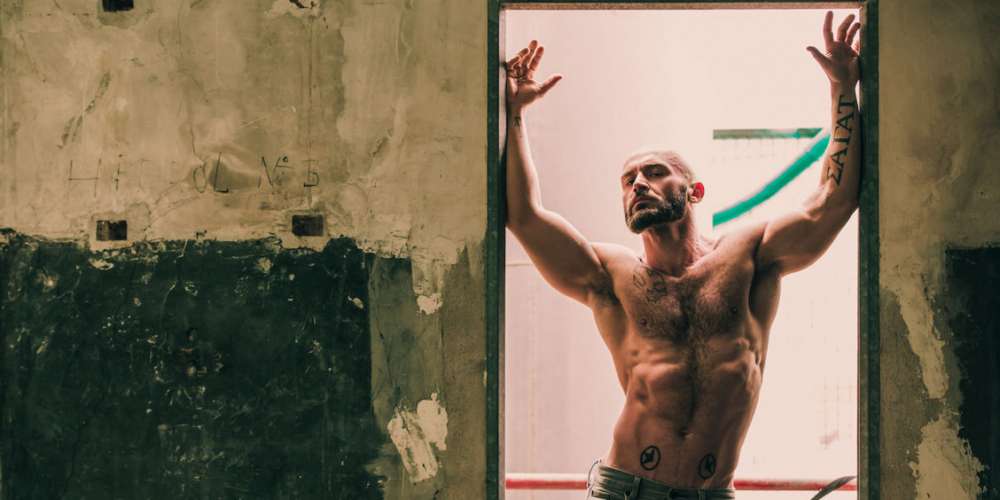 François Sagat se confie sur son retour au porno gay après une longue absence (NSFW)