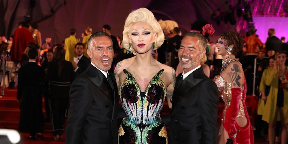 Life Ball 2017: 15 Fotos de la Alfombra Roja de Este Año, Donde Estuvieron Varias Drag Queens