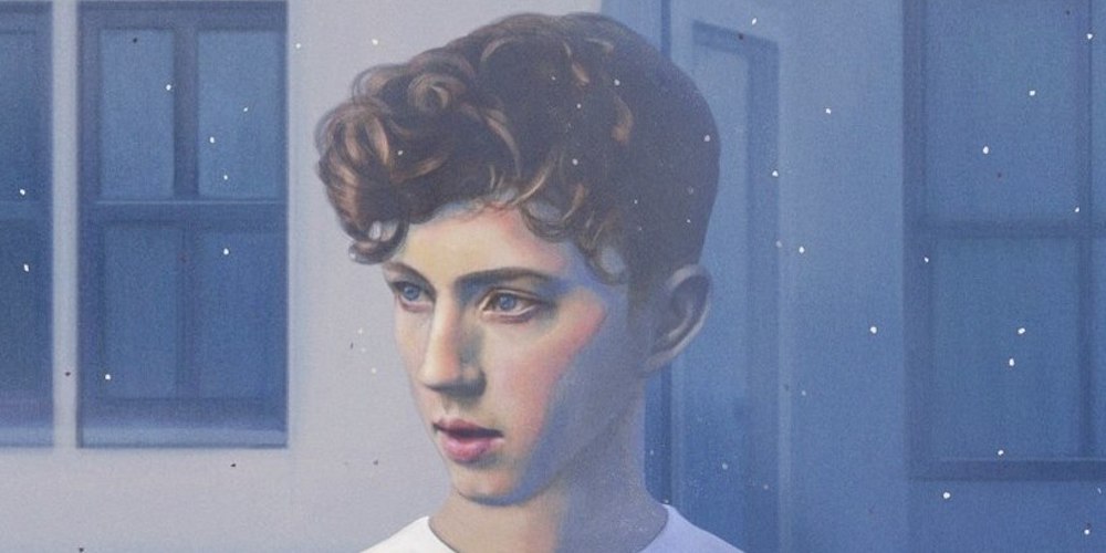 Gay Pop Star Troye Sivan Ditches an AirBnB After a Fan Leaves Him Strange Notes