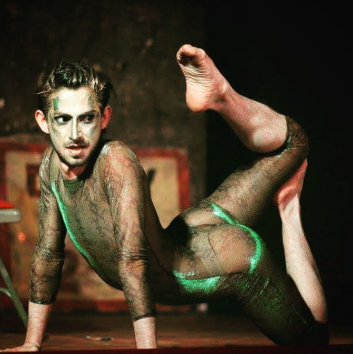 burlesque boys 16