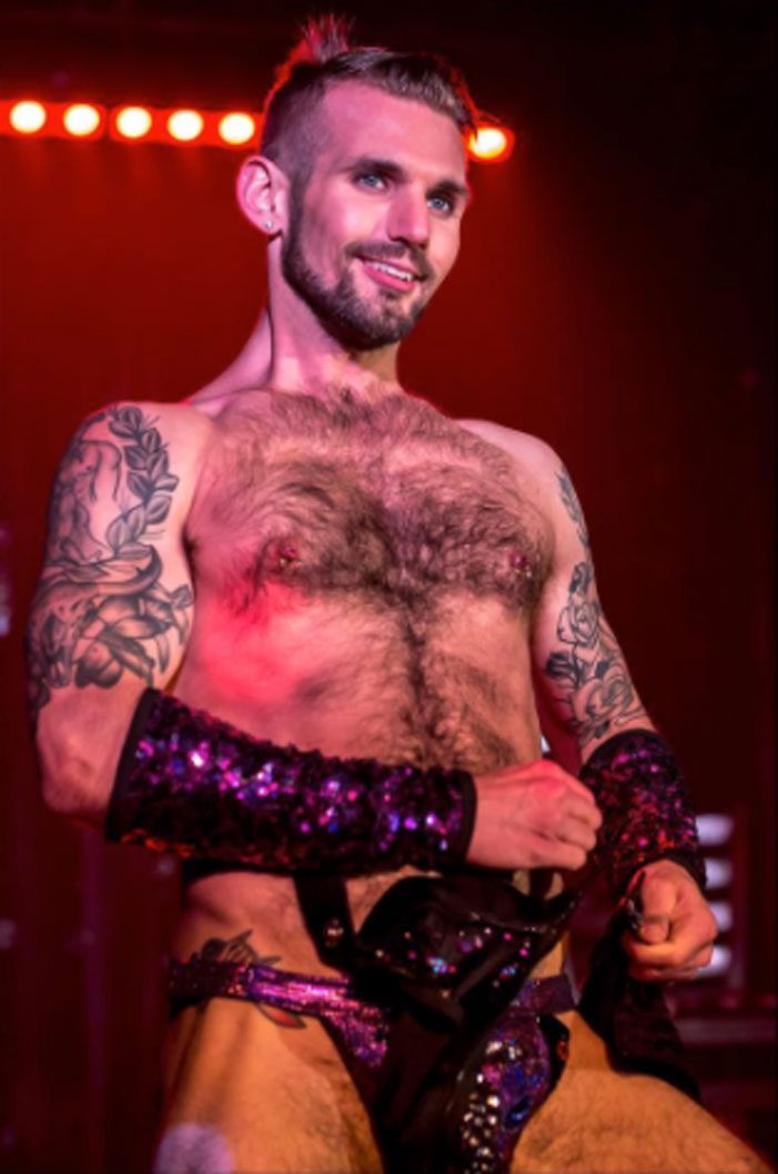 burlesque boys 06
