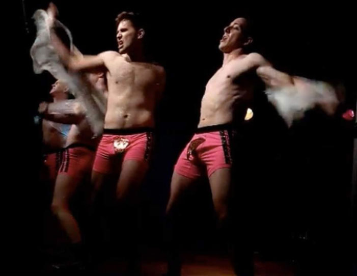 burlesque boys 02