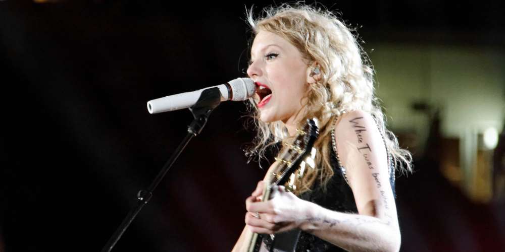 Taylor Swift Wins $1 in Her Trial Against the DJ She Accused of Groping Her