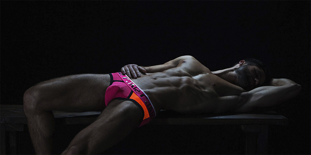 Checa Estas 15 Campañas de Ropa Interior Masculina, te van a Dejar Caliente