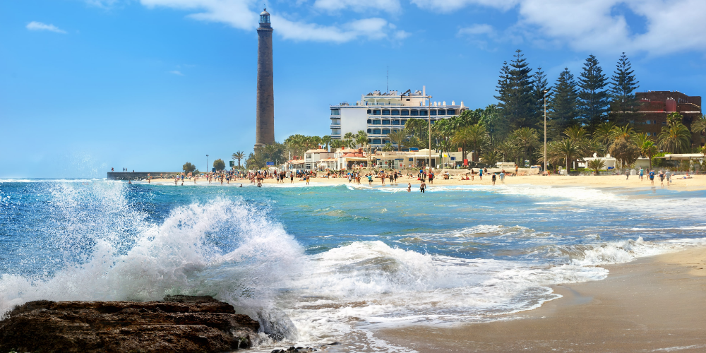 Conheça as 10 melhores praias da Europa para curtir no verão