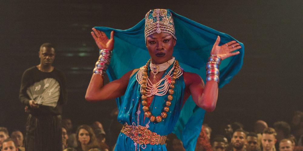 10 fabuleuses drag-queens parisiennes à suivre absolument