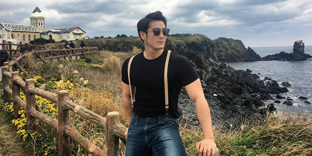 We’re Currently Swooning Over This Sexy Elementary School Teacher from South Korea