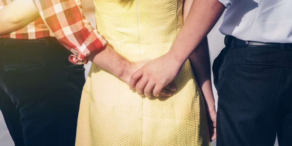 The Queer Community Needs to Stop Shoving Bi People Back in the Closet