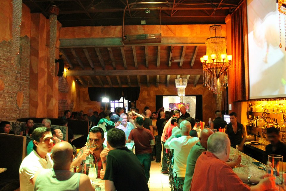 puerto vallarta gay la noche bar