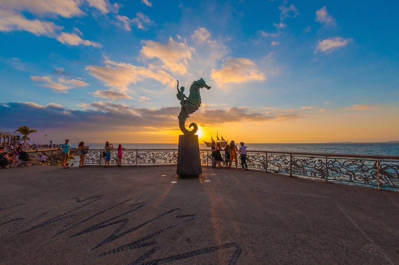 puerto vallarta gay malecon