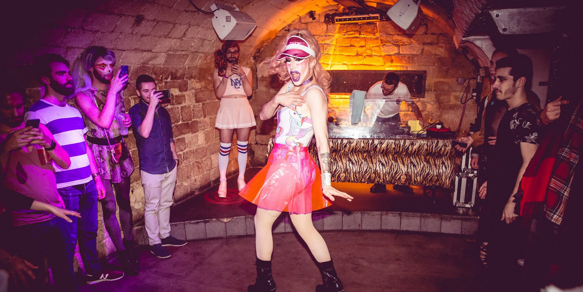 Photos: la C.C party x Power pouf au Klub