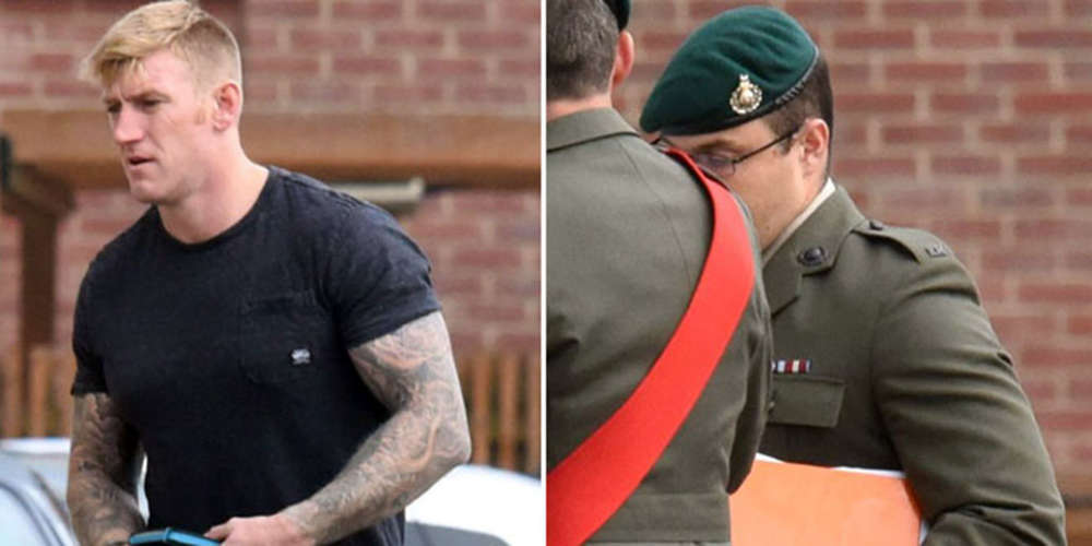 Marinheiro é forçado a se masturbar assistindo a pornô gay na frente dos amigos