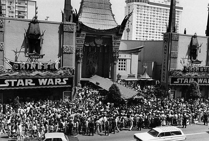 carrie fisher tribute star wars premiere