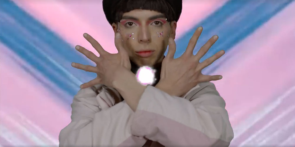 Nuestro Rapero Mexicano Queer Favorito, Sacó Nuevo Rap y el Video le Quedó Fabuloso
