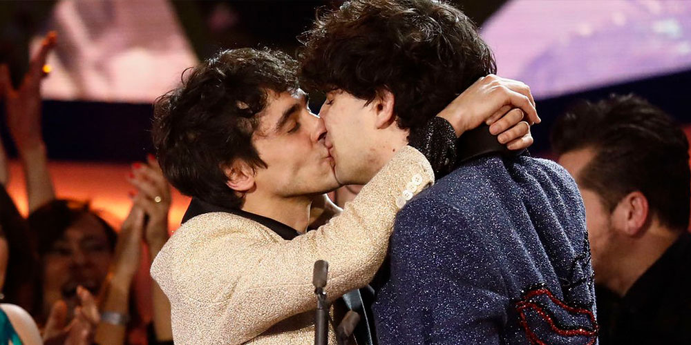 Esta Adorable Pareja Gay Ganó el Premio a Mejor Película y Cautivó al Mundo con Emotivo Discurso