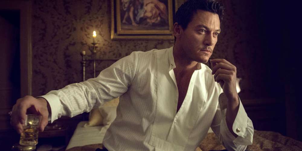 Luke Evans Is Trying to Find the Killer of Crossdressing Sex Workers in TNT’s New Hit Drama