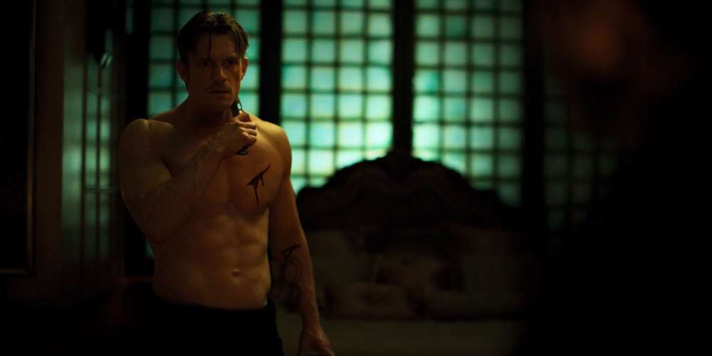 Netflix’s ‘Altered Carbon’ Is a Futuristic Cyberpunk World Full of Body-Swapping, Nudity and Sex