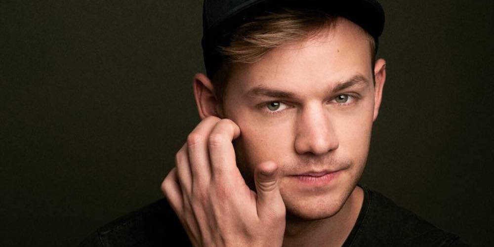 Before You Post That Next Shirtless Selfie, Read This Hilarious Rant Against Gay Body Shaming