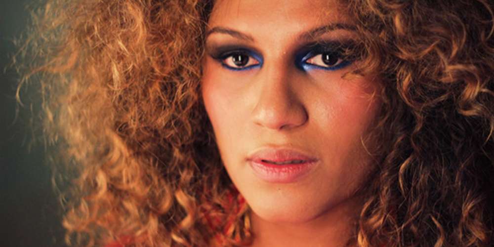 Cantora trans Candy Melody da Banda Uó sofre transfobia em aeroporto