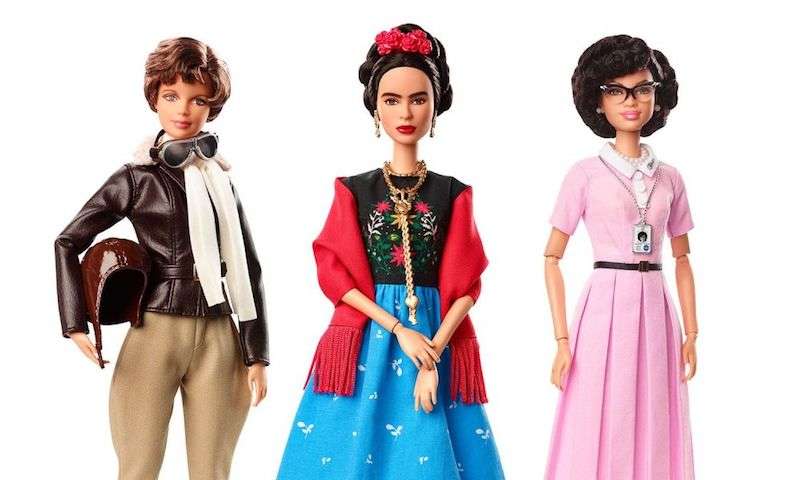 Frida Kahlo barbie 02