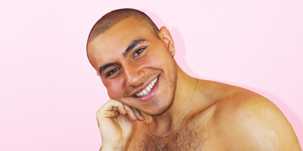 Mira 10 Fotos de Este Sexy Instagrammer Gay que Quiere que Amemos Nuestras Estrías
