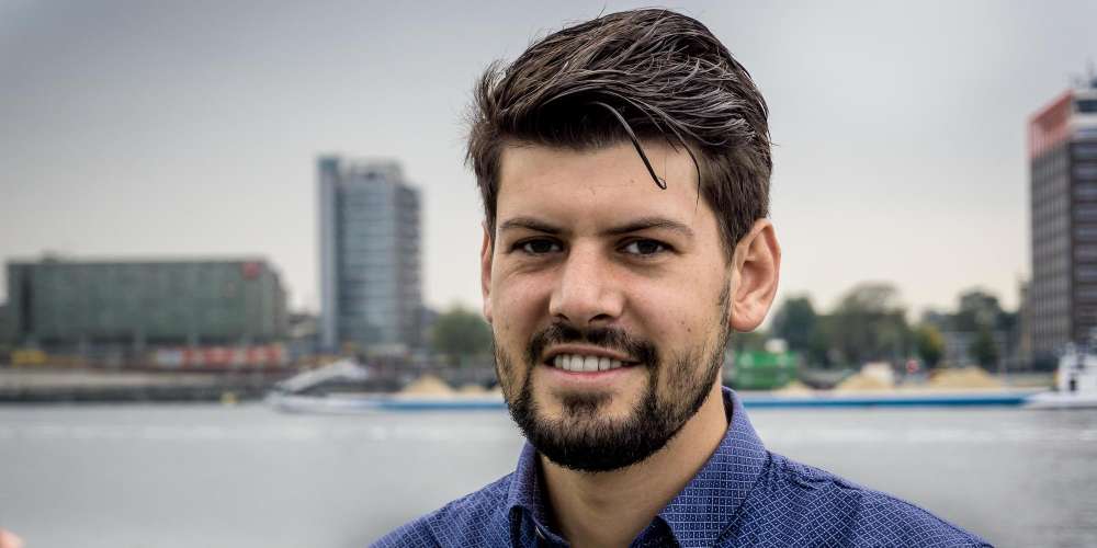 This Candidate for the Dutch Pirate Party Shows He Has ‘Nothing to Hide’ With a Naked Campaign Poster