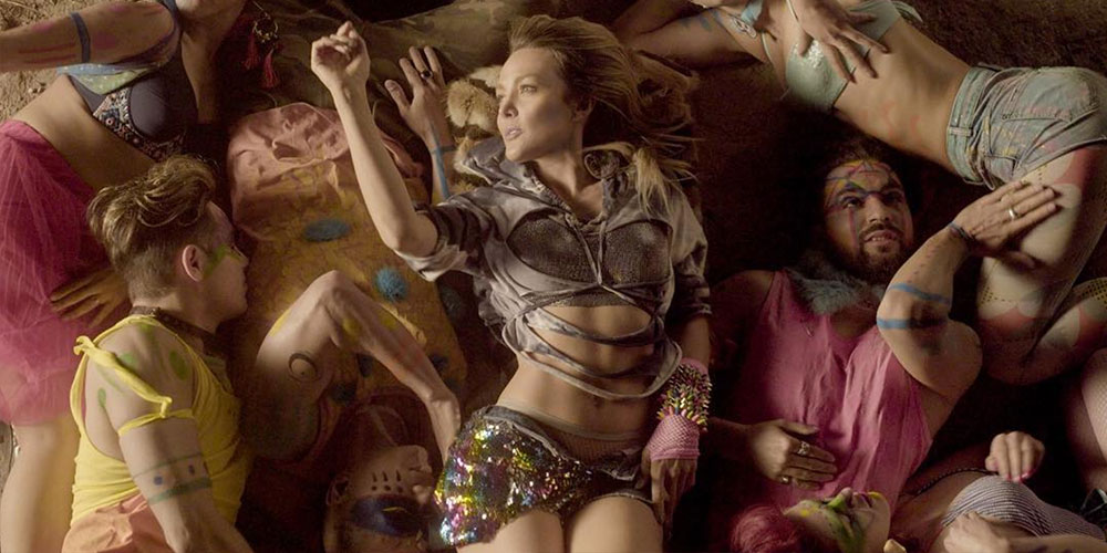 Fey Celebra 23 Años de Carrera con el Lanzamiento de su Nuevo Video Musical