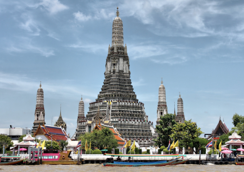 gay bangkok guide wat arun