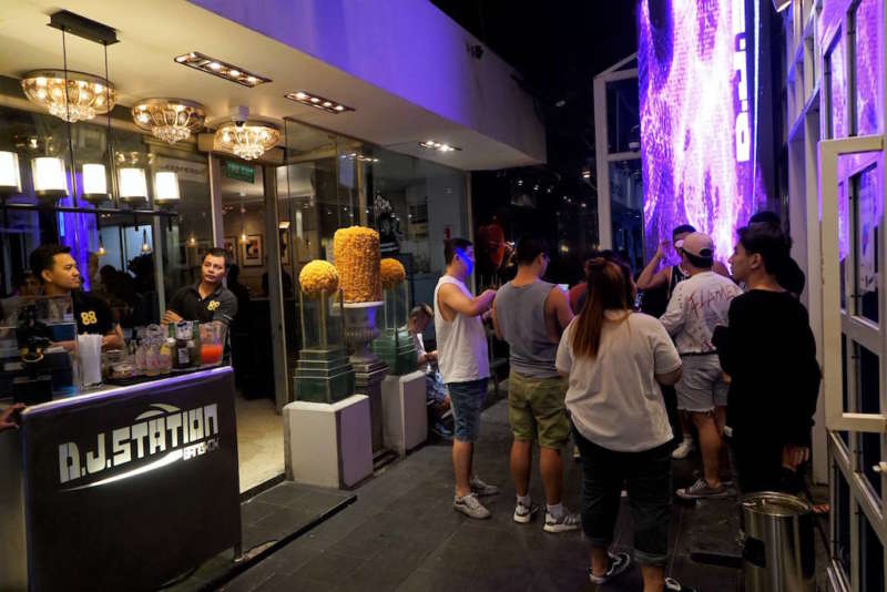 gay bangkok guide dj station