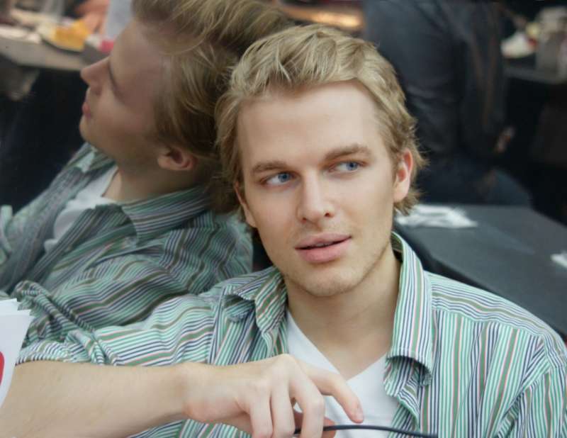 ronan farrow 1