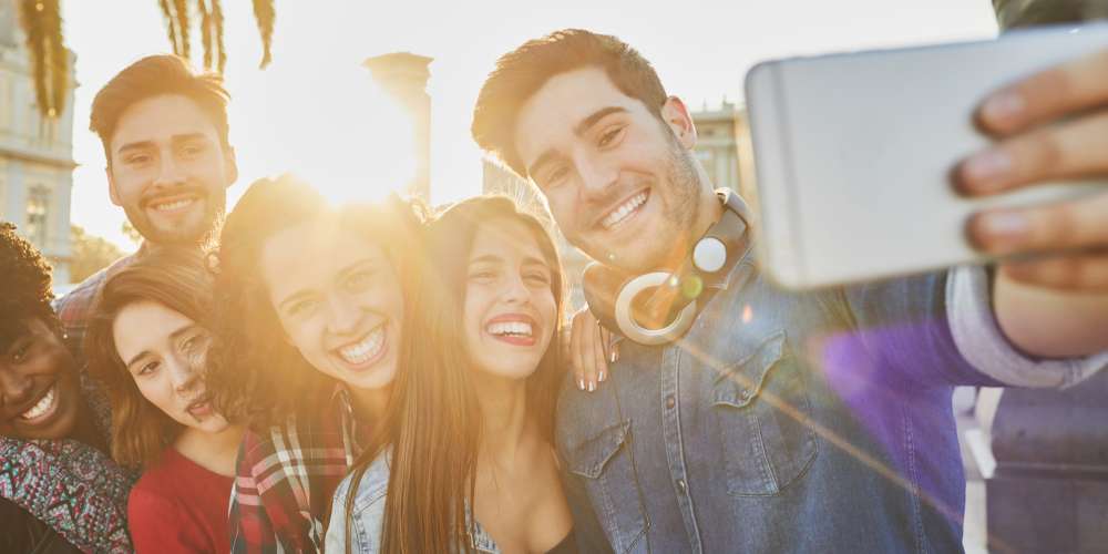 The Official Spanish Dictionary Says It Doesn’t Approve of Inclusive Terms Like ‘Latinx’